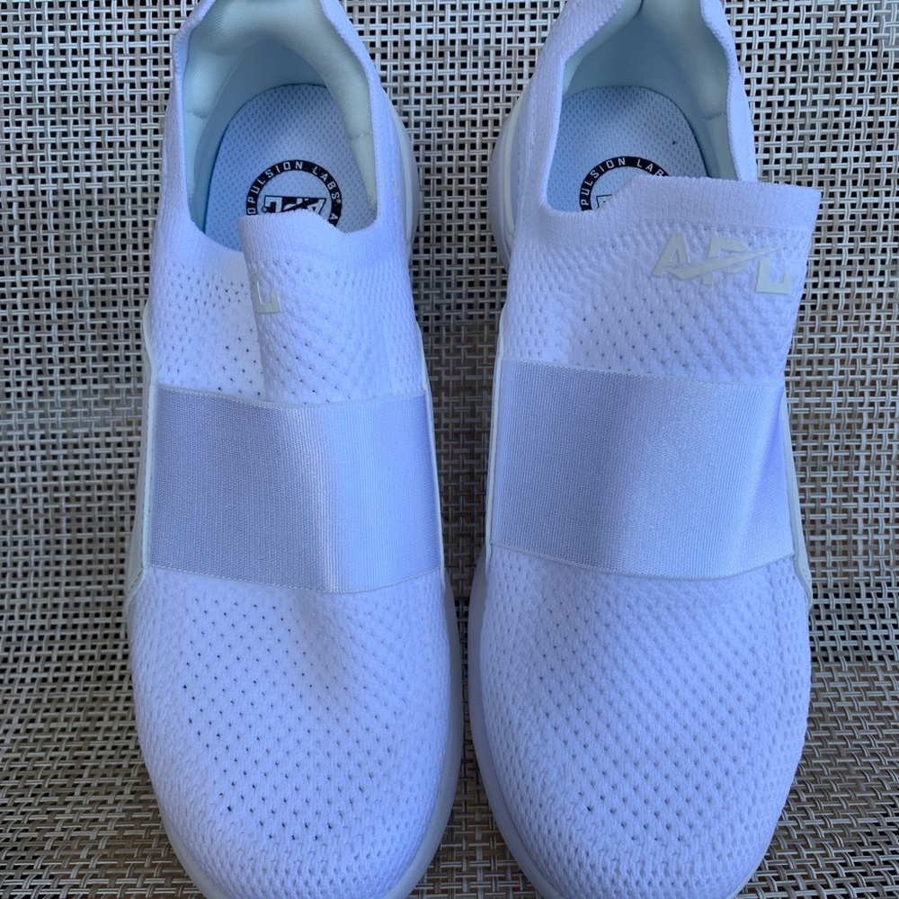 APL Women’s Techloom Bliss White US 7 EUC EUR 37